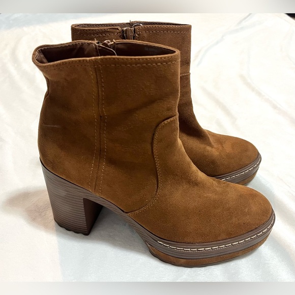 Sun + Stone Shoes - Sun + Stone Women’s Brown Suede Zip-Up Heeled Ankle Boots Size 9.5